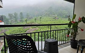 Tea Dale - All Rooms With Tea Estate View